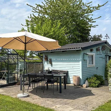 2 Bedroom Lovely In Vakantiehuis